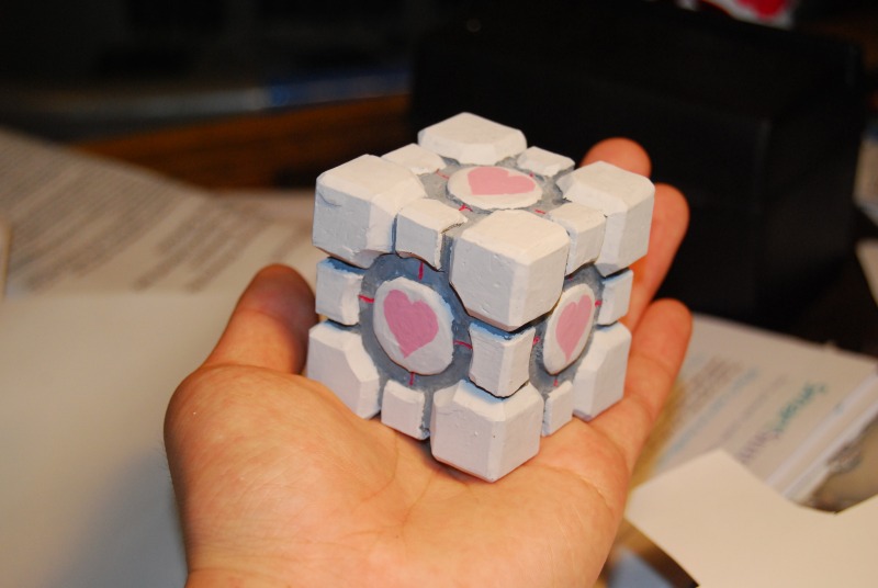 Weighted Companion Cube, Painted